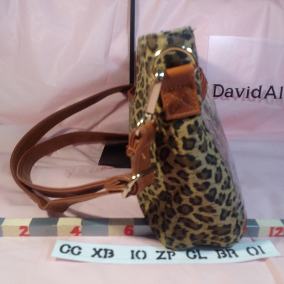 Leopard Print ClearVu Pocket Cross Body § - Picture 6 of 9